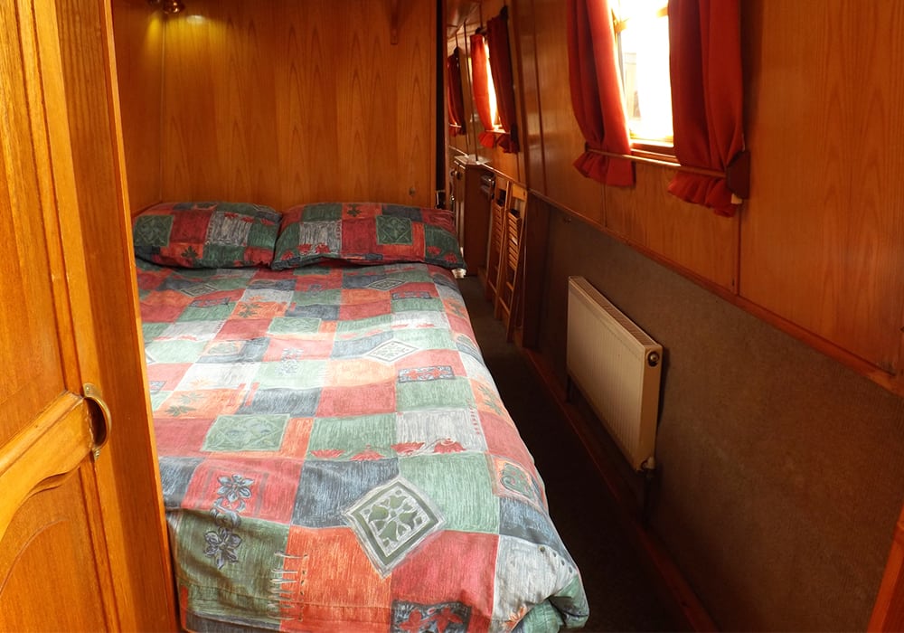 Double Cabin interior narrowboat